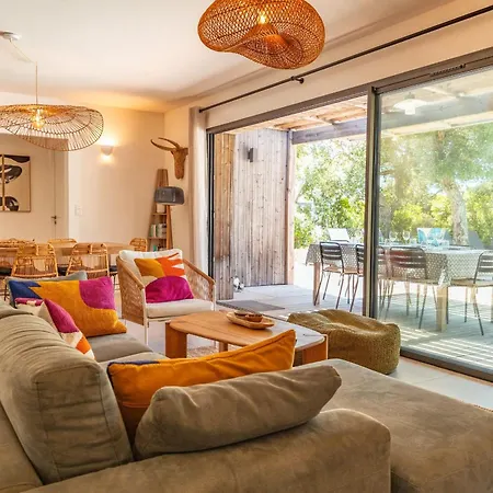 A Casedda Serena Di Lecci ヴィラ